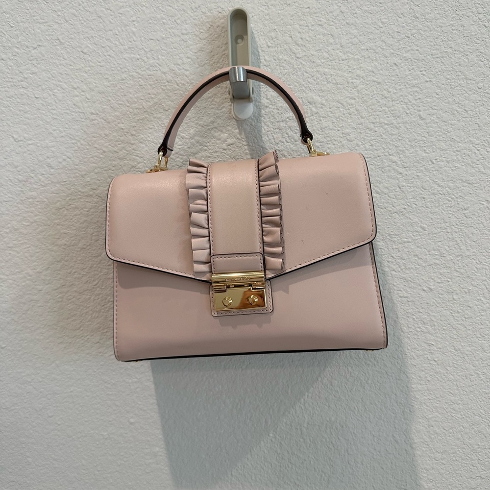 Michael Kors Sloan Medium Top
Handle Satchel light pink